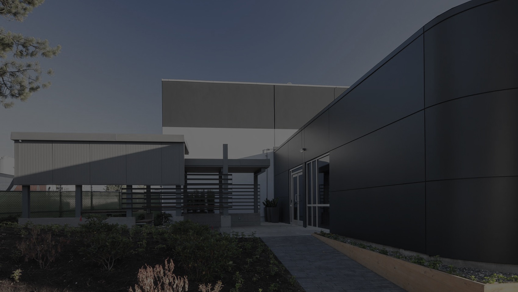 Quadra - Engineered Architecturals